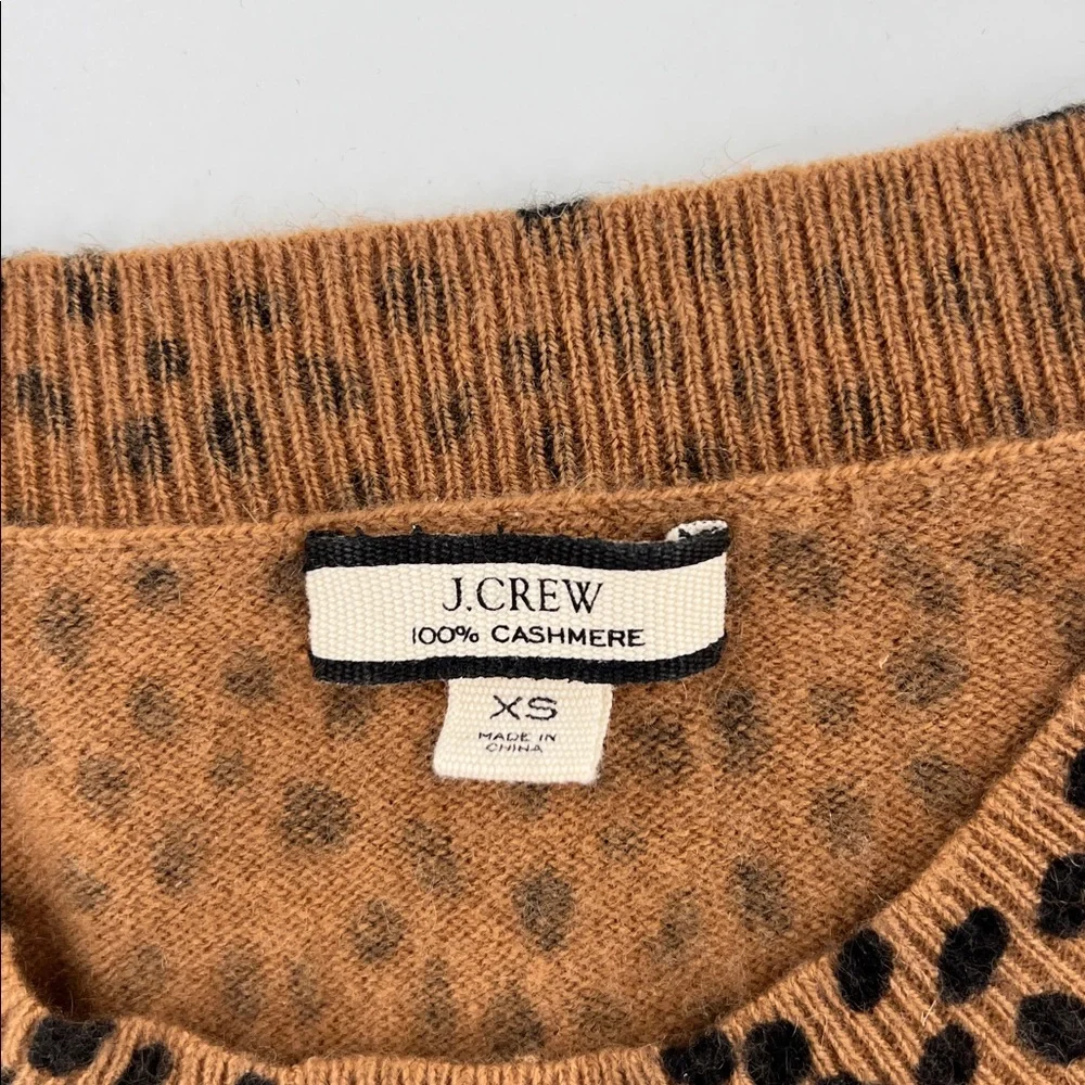 J. Crew Cashmere crewneck sweater in leopard dot fun‎ eclectic statement XS